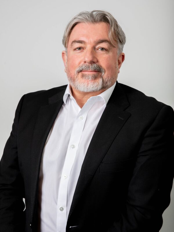 Nicholas Mann